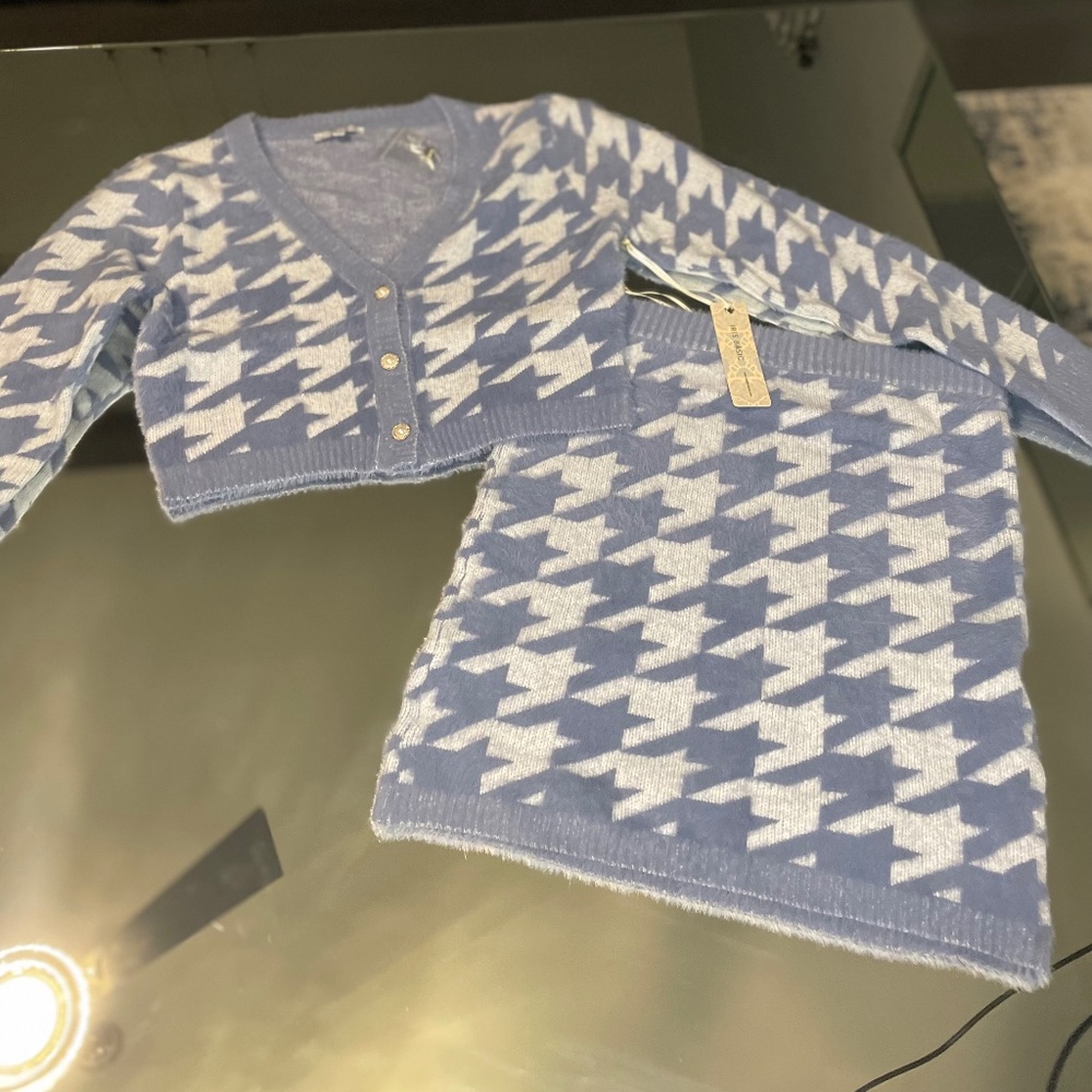 Two-piece sweater skirt set